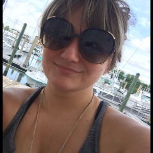 Meet your Posher, Melanie